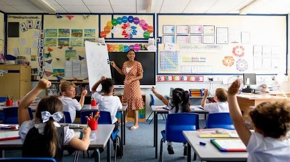 CLASSROOM VOCABULARY